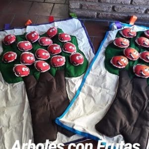 Árbol con Frutas