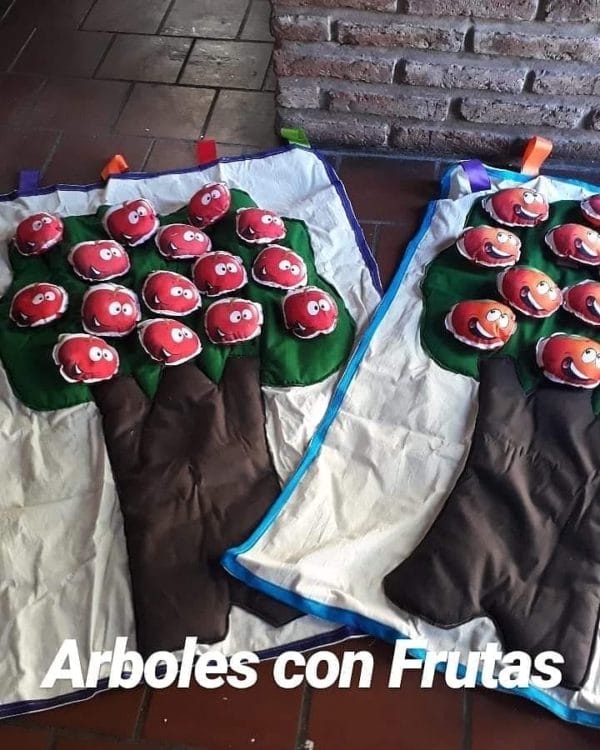 Árbol con Frutas